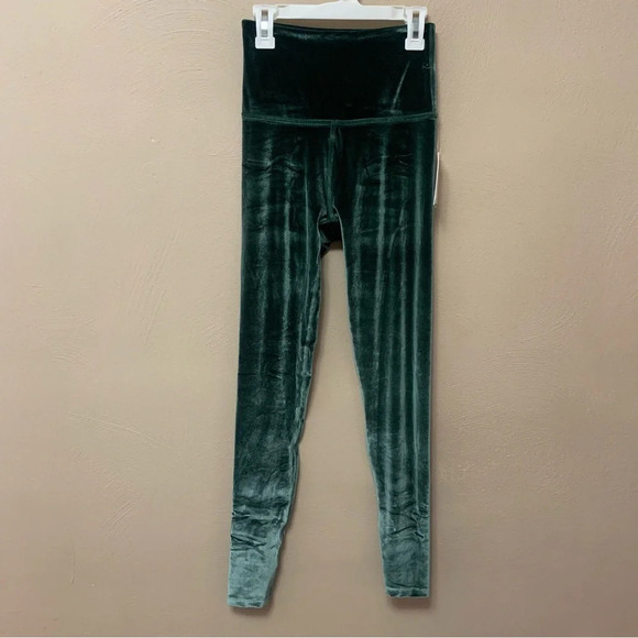 Beyond Yoga Velvet Motion High Waisted Midi Legging in Forest Green XS NWT New - Picture 2 of 15